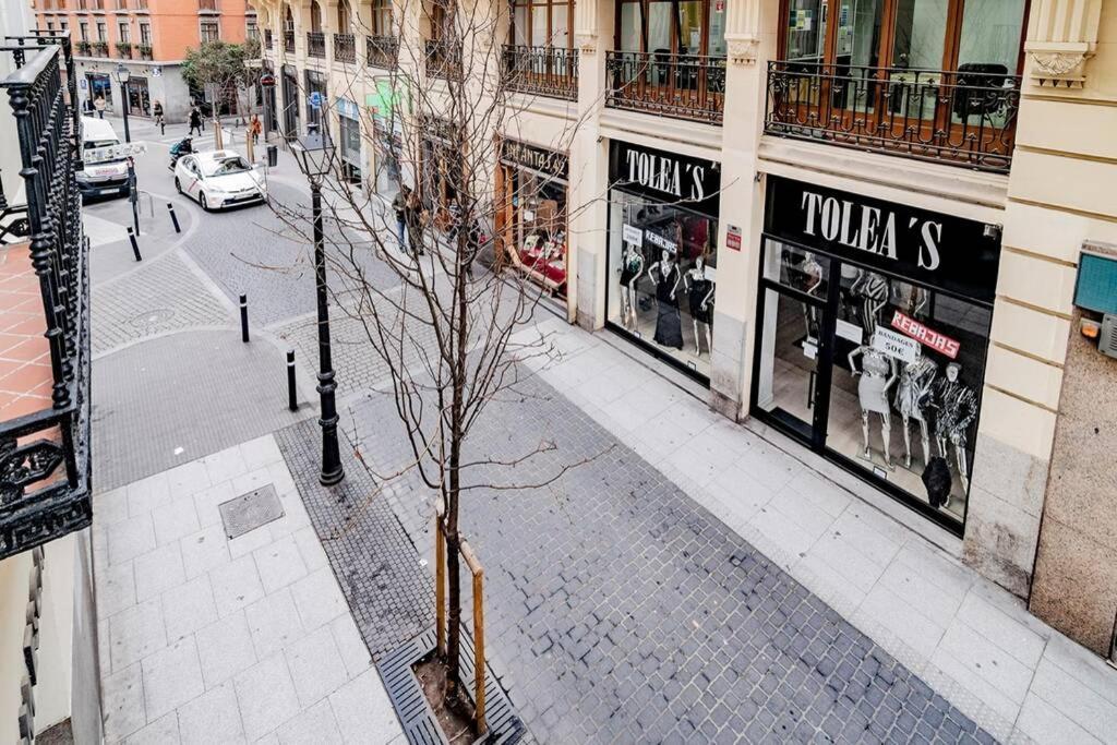Encantador Apartamento En Chueca Junto A Gran Via, Infantas 1-1 By Batuecas Madrid Exterior photo